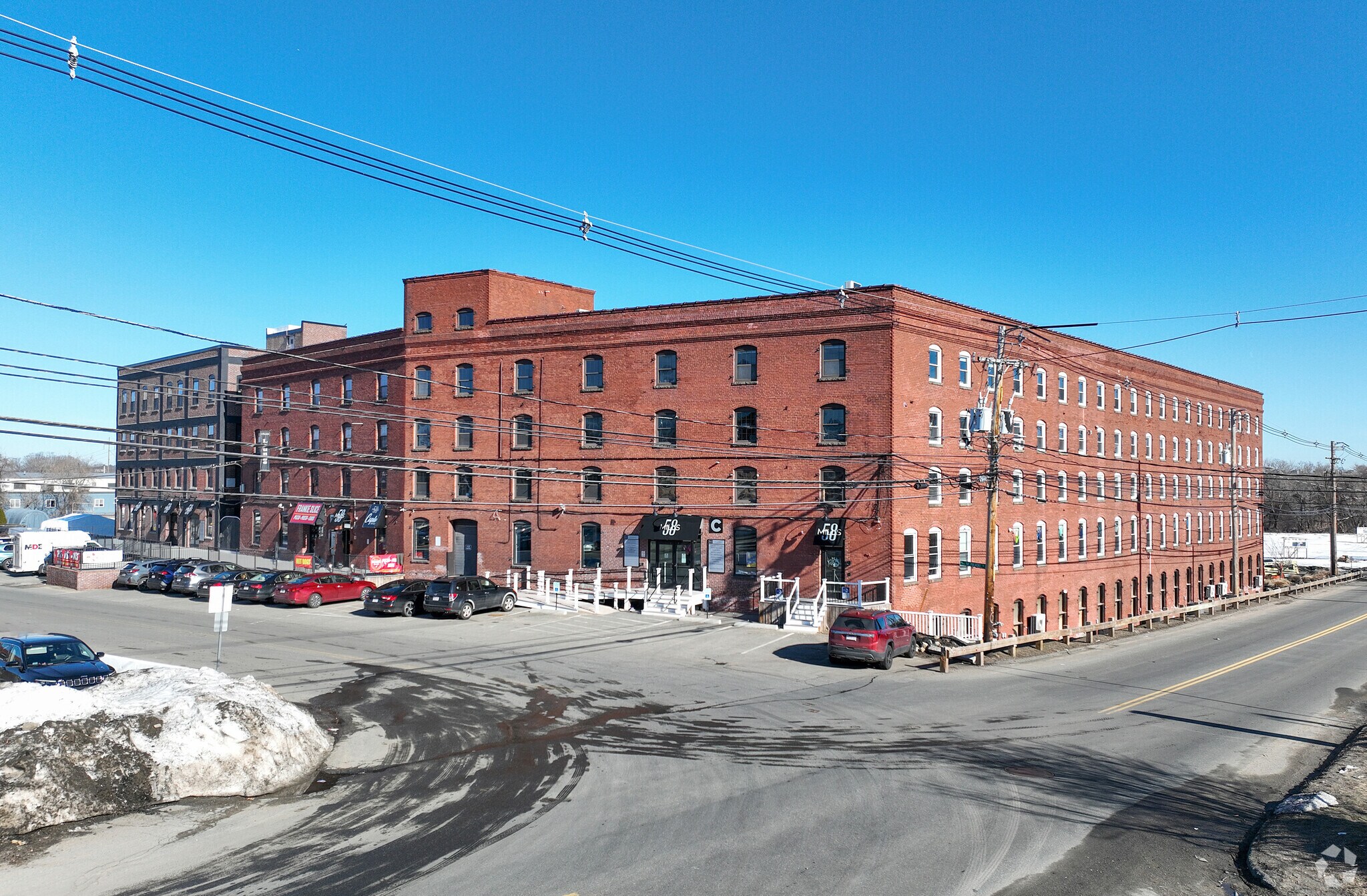 58 Pulaski St, Peabody, MA à louer Photo du bâtiment- Image 1 de 21