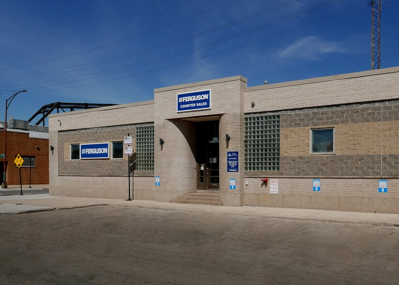 1658 W Carroll Ave, Chicago, IL for lease - Building Photo - Image 2 of 11