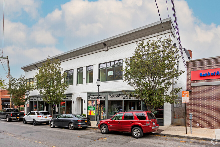 7 W Broad St, Mount Vernon, NY for lease - Building Photo - Image 1 of 5