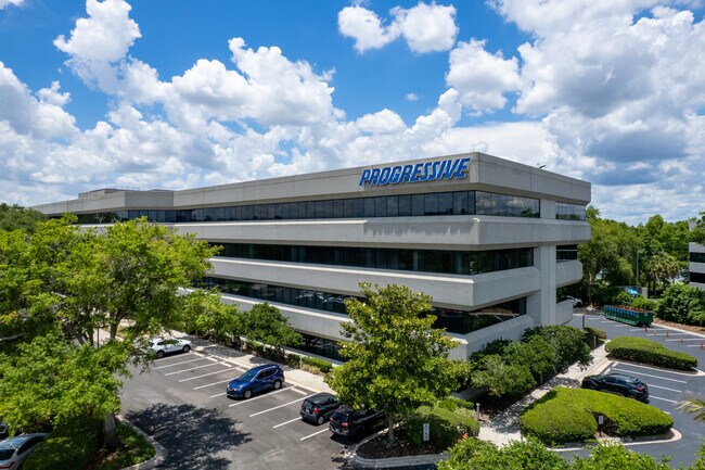 Plus de détails pour 901 N Lake Destiny Dr, Maitland, FL - Bureau à louer