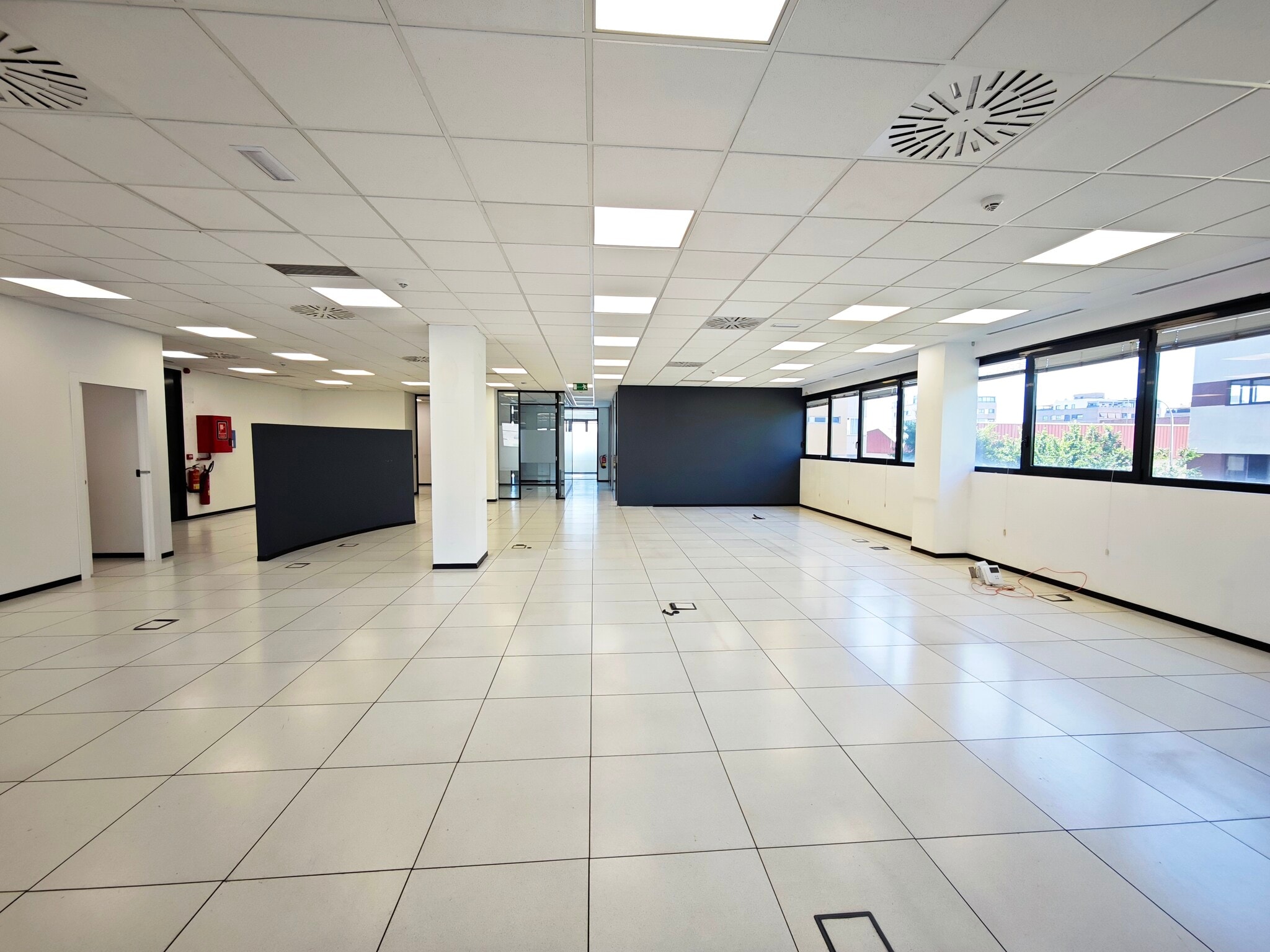 Retail in Madrid, Madrid for lease Interior Photo- Image 1 of 6