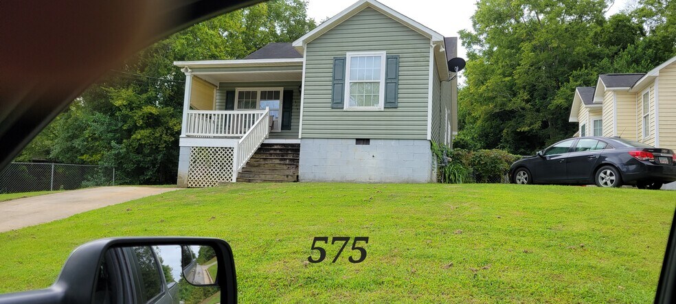 575 Cowan St, Macon, GA à vendre - Photo principale - Image 1 de 1