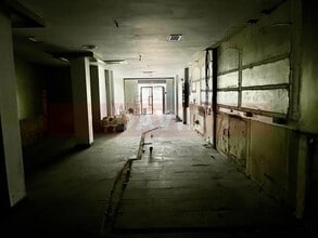 Commerce de détail dans Vilanova i la Geltrú, Barcelona à louer Photo intérieure- Image 2 de 5