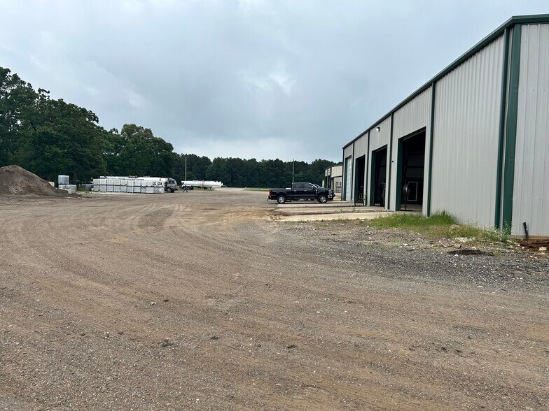 159 County Road 2103, New Boston, TX for lease - Building Photo - Image 2 of 9