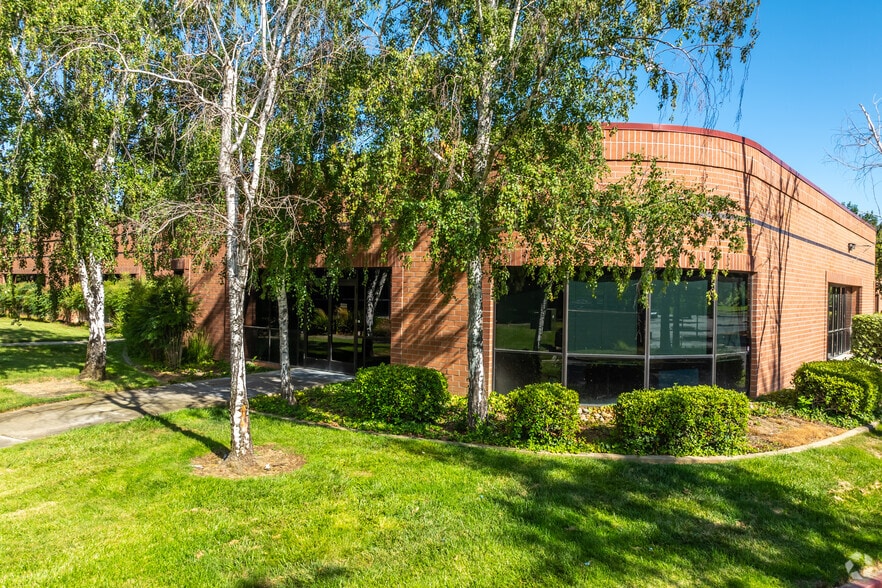 3330 Data Dr, Rancho Cordova, CA for sale - Building Photo - Image 1 of 5