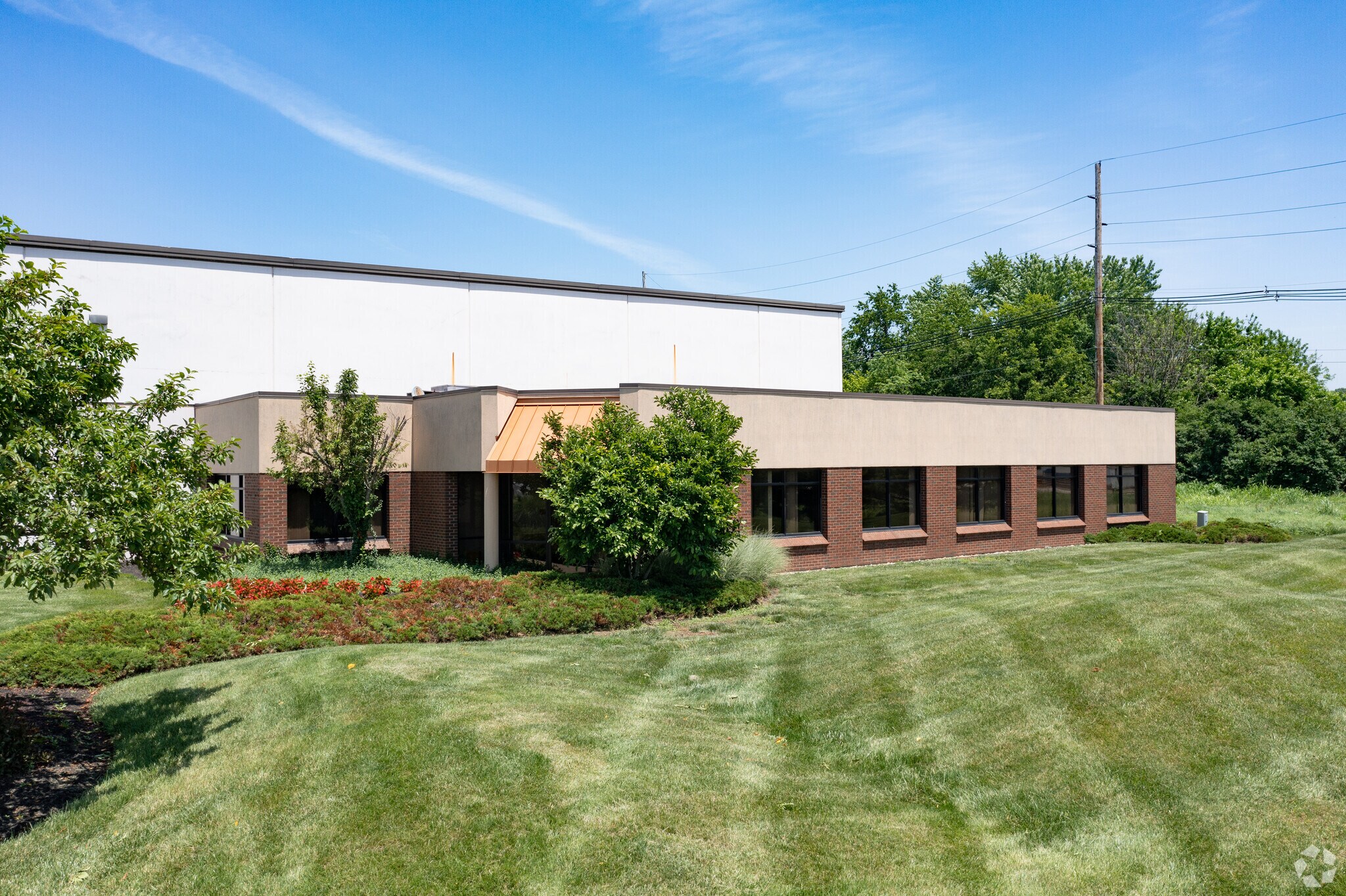 1550 Kingsview Dr, Lebanon, OH for lease Primary Photo- Image 1 of 6