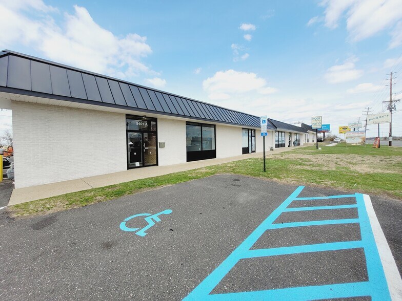 9411 N Crescent Blvd, Pennsauken, NJ à louer - Photo du bâtiment - Image 3 de 5