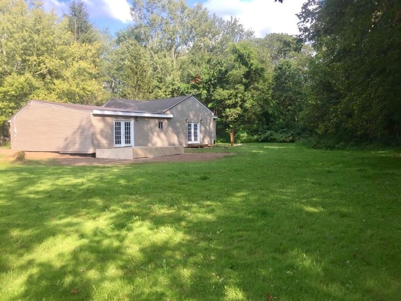 9541 Horseshoe Island Rd, Clay, NY for sale - Building Photo - Image 2 of 28