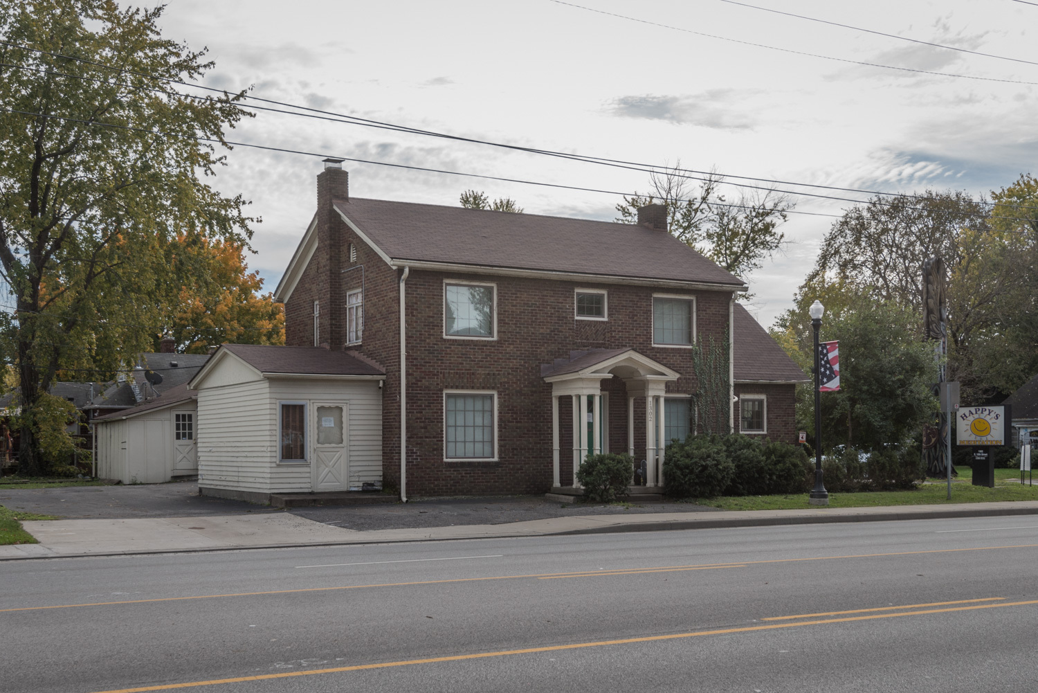 1302 E 10th St, Jeffersonville, IN à vendre Photo principale- Image 1 de 1