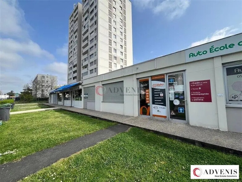 Office in Mérignac for lease - Building Photo - Image 1 of 6