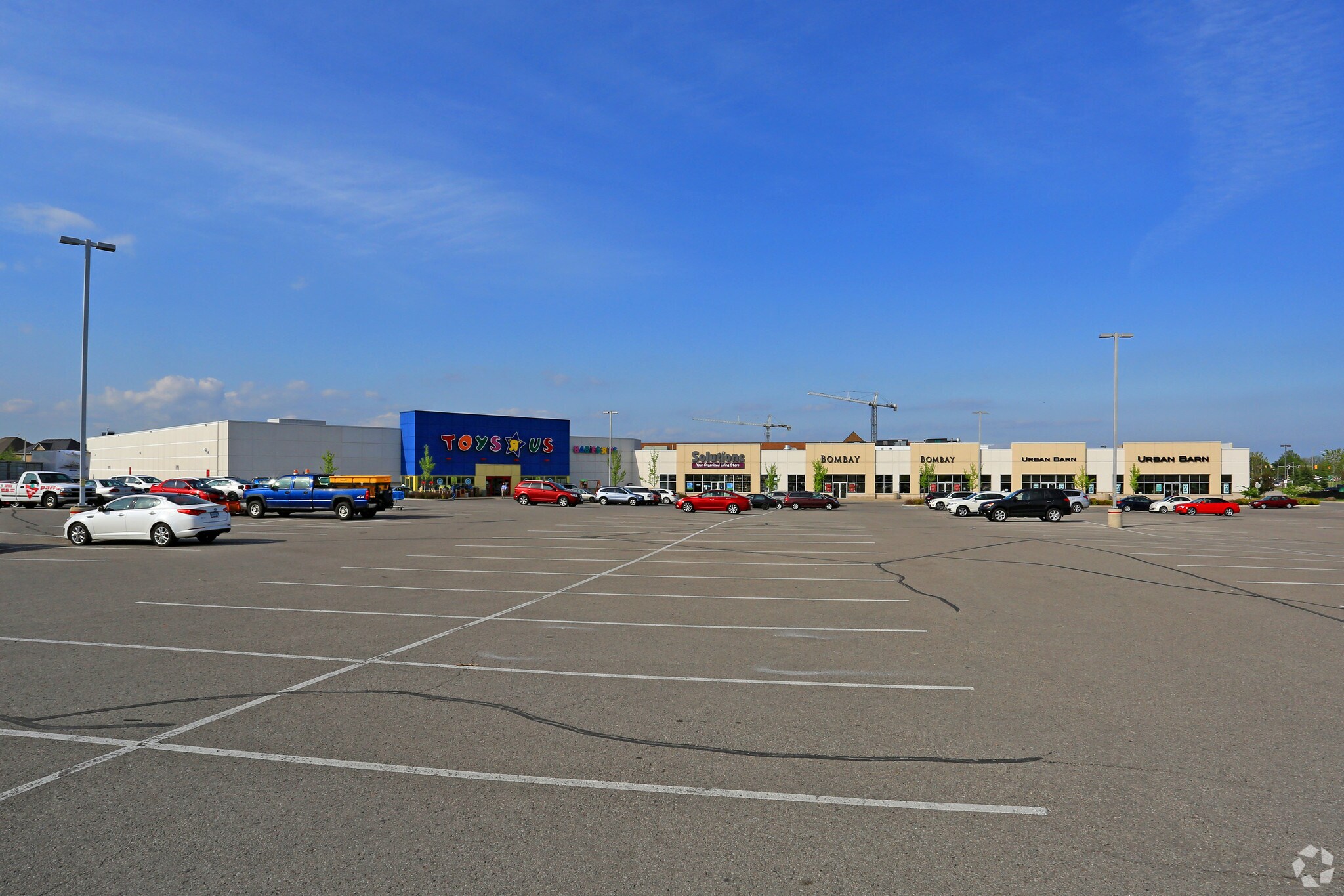 295 High Tech Rd, Richmond Hill, ON à vendre Photo du bâtiment- Image 1 de 1