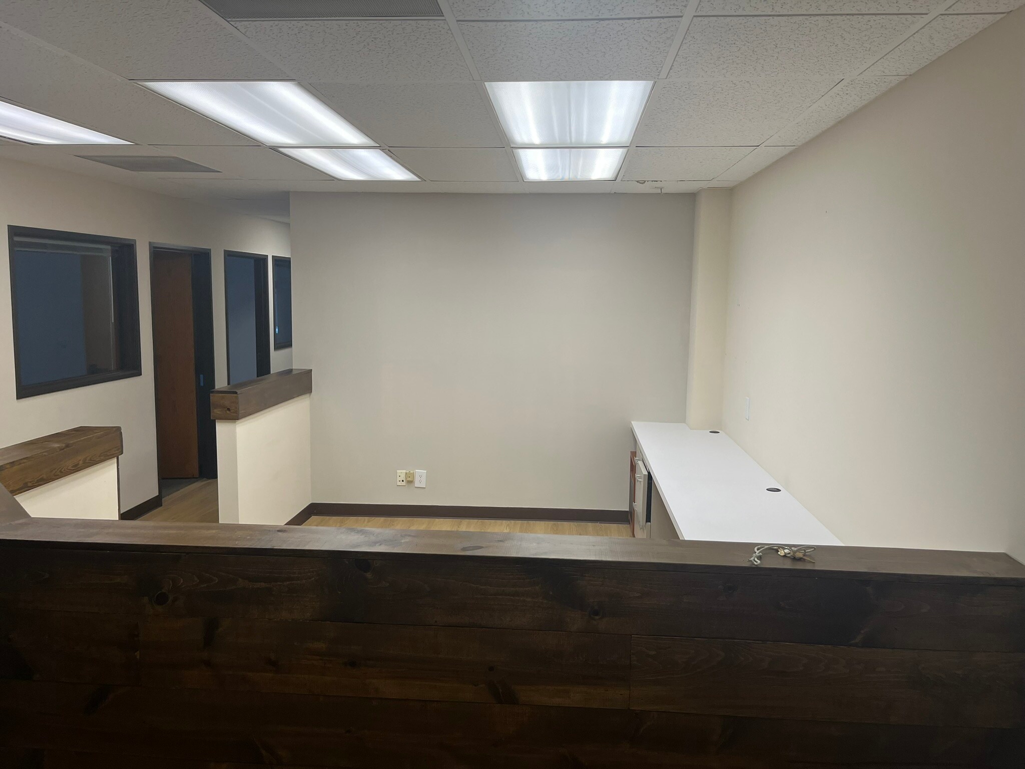 15300 Ventura Blvd, Sherman Oaks, CA for lease Interior Photo- Image 1 of 11