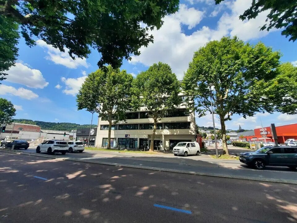 Bureau dans Rouen à louer Photo du bâtiment- Image 1 de 8