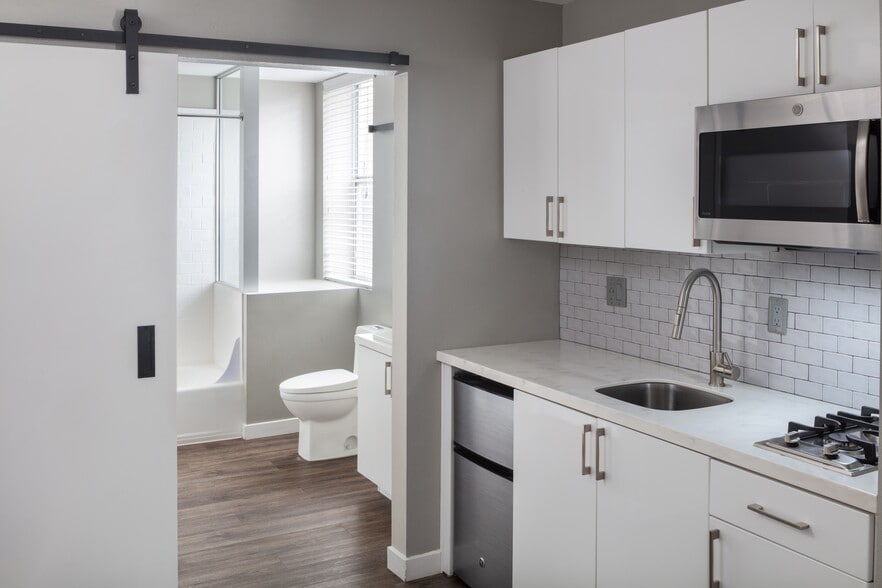 434 13th St, San Diego, CA for sale - Building Photo - Image 2 of 23