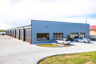 Plus de détails pour 1601 E Army Post Rd, Des Moines, IA - Local d'activités à louer