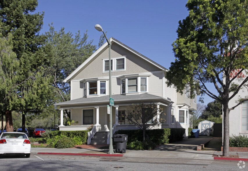 635 Bryant St, Palo Alto, CA à louer - Photo du bâtiment - Image 1 de 2