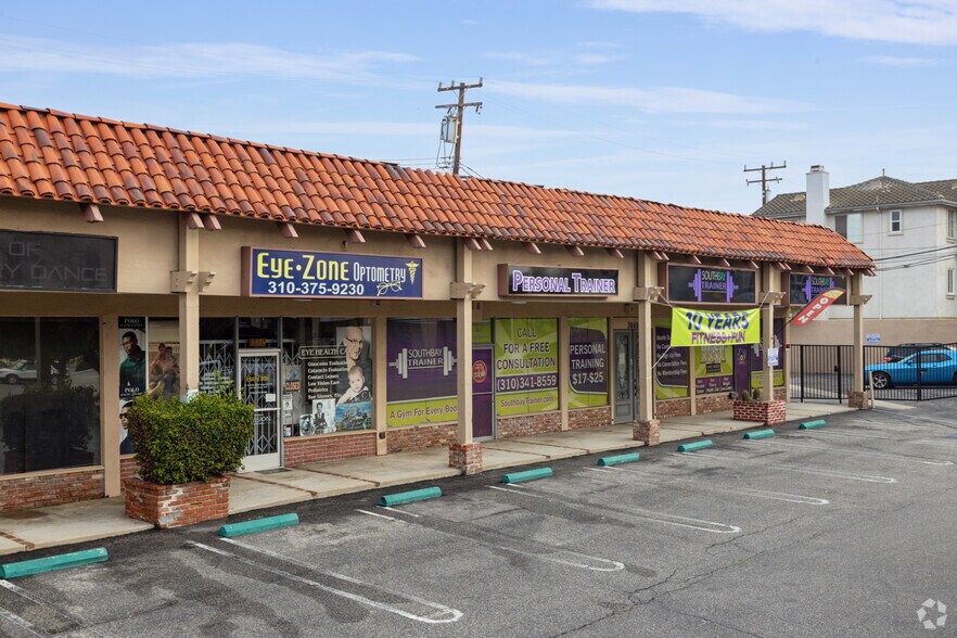 3855-3885 Pacific Coast Hwy, Torrance, CA à louer - Photo du bâtiment - Image 2 de 4