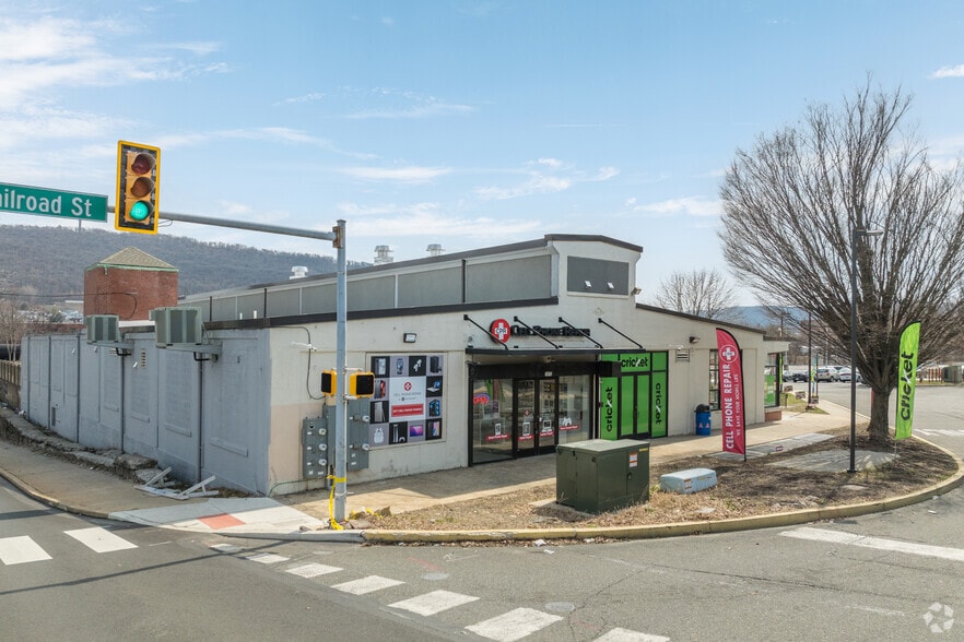 650 Spring St, Reading, PA for lease - Building Photo - Image 2 of 5