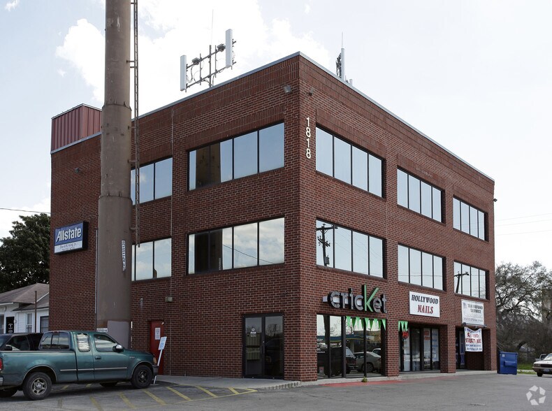 1818 S New Braunfels Ave, San Antonio, TX à louer - Photo principale - Image 1 de 43