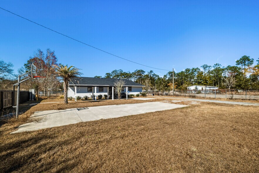 35 Cinnamon St, Middleburg, FL à vendre - Photo du bâtiment - Image 2 de 41