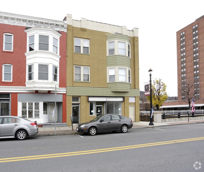 238 E Broad St, Tamaqua, PA à vendre - Photo principale - Image 1 de 3