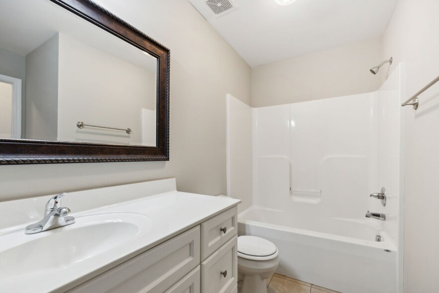 710 Joshua St, Columbia, TN à vendre - Photo intérieure - Image 2 de 6