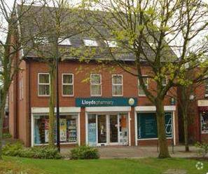 9-15 Church Rd, Codsall à louer - Photo du bâtiment - Image 2 de 4