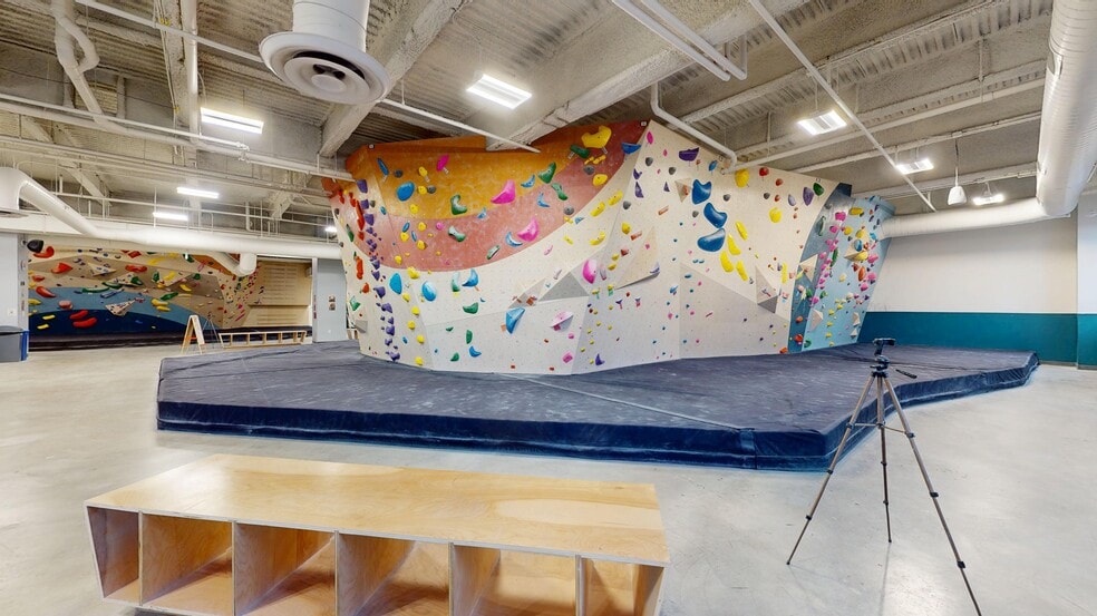 426 State St, Erie, PA for lease - Building Photo - Image 3 of 11