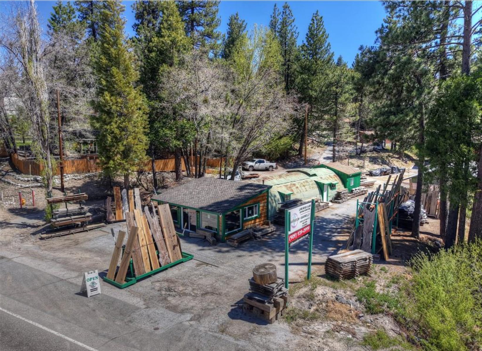 32765 Hilltop blvd, Running Springs, CA à vendre Photo principale- Image 1 de 18
