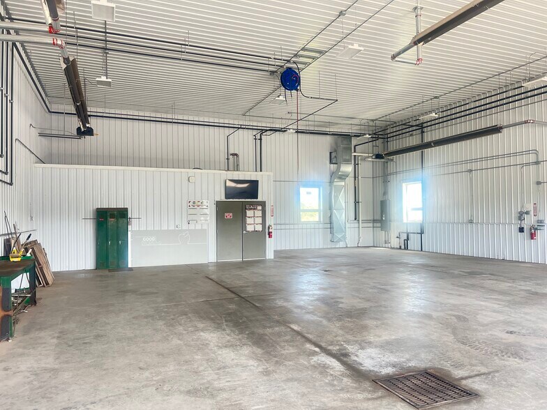 629 Spruce Street, Sault Sainte Marie, MI for sale - Building Photo - Image 2 of 24