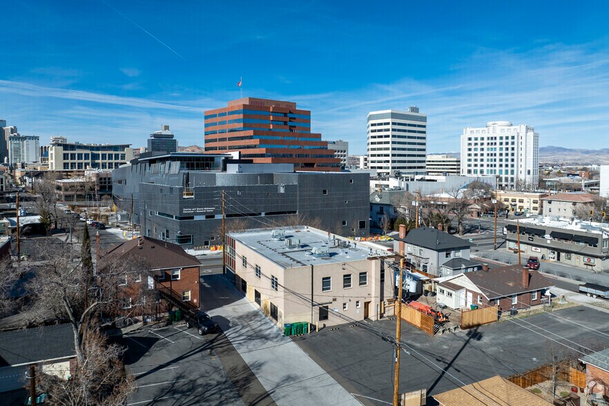 218-222 California Ave, Reno, NV à vendre - Aérien - Image 2 de 26