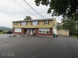 110-112 Clinton Ave, Port Murray, NJ à vendre - Photo du bâtiment - Image 1 de 1