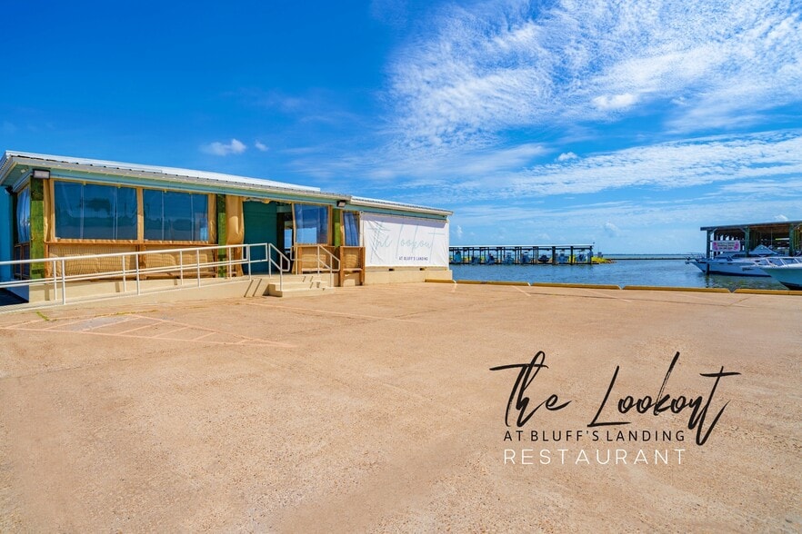 4236 Laguna Shores Rd, Corpus Christi, TX for sale - Building Photo - Image 1 of 23