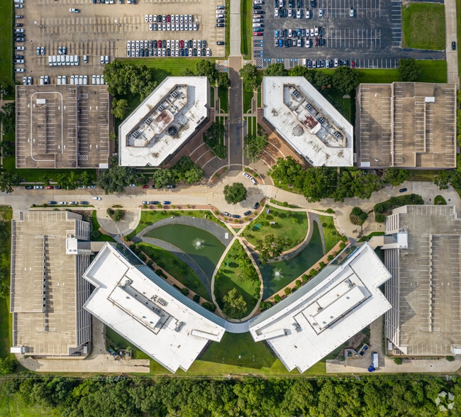 12141 Wickchester Ln, Houston, TX for lease - Aerial - Image 3 of 10