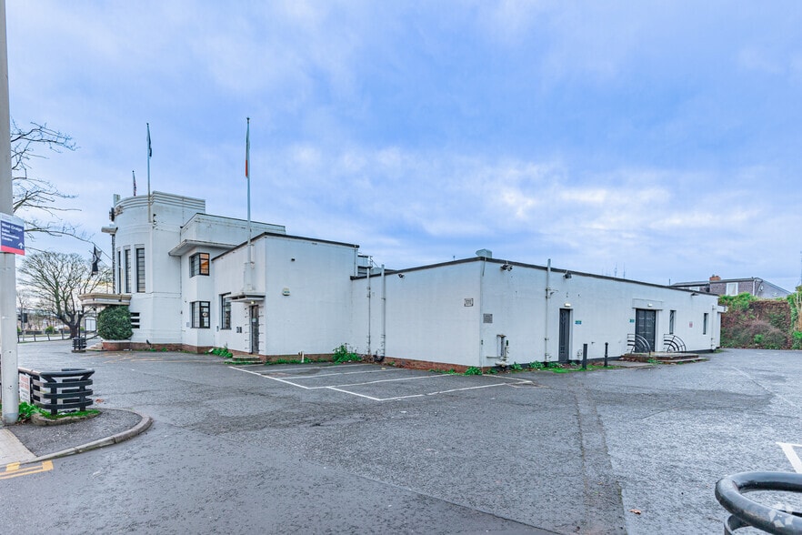 1-5 South Maybury, Edinburgh à vendre - Photo du bâtiment - Image 2 de 4