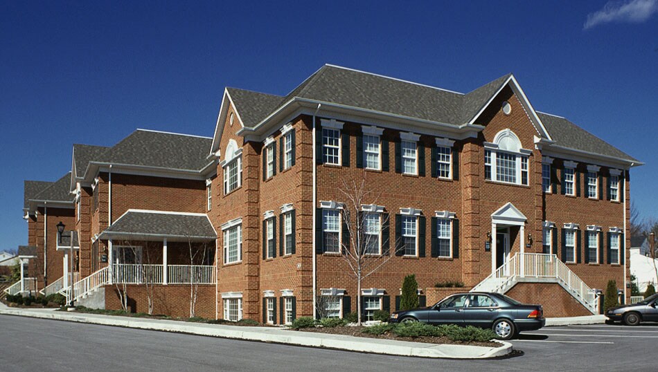 1250 E Germantown Pike, Plymouth Meeting, PA à louer - Photo du bâtiment - Image 2 de 6