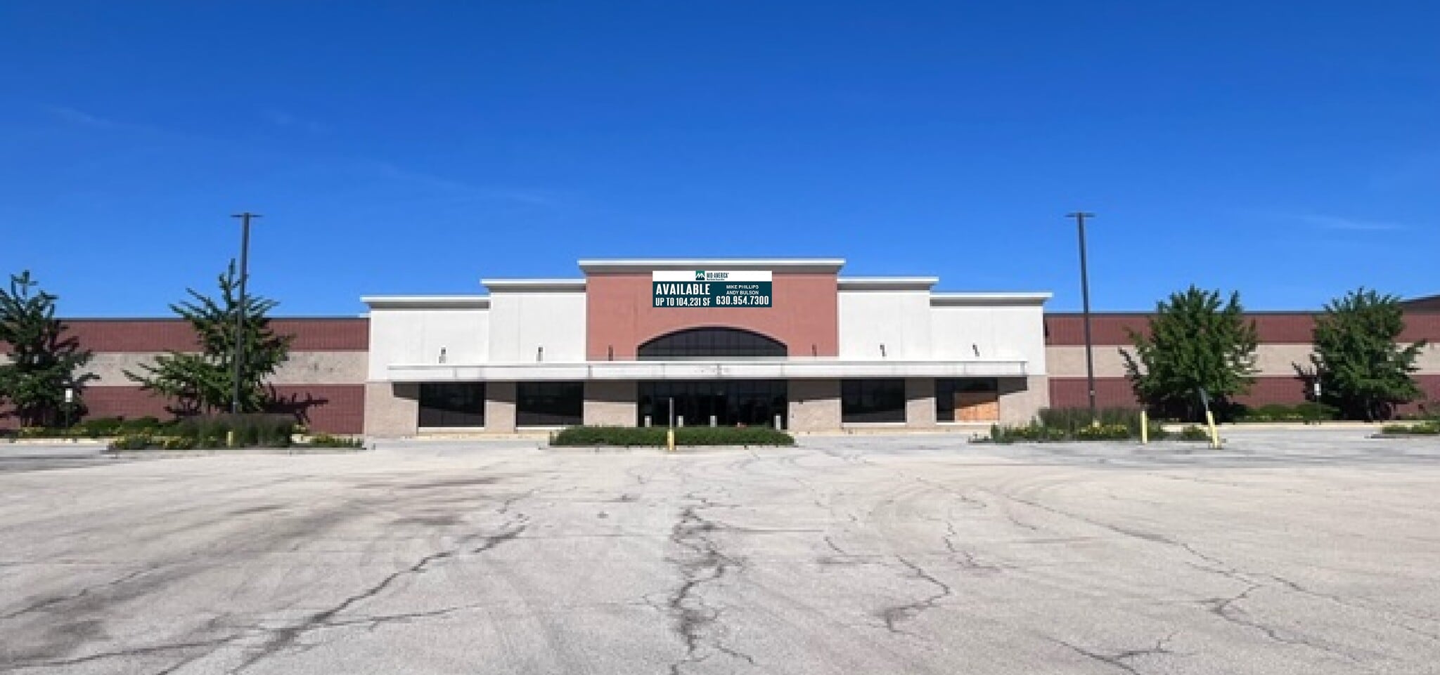 7200-7440 Woodward Ave, Woodridge, IL for lease Building Photo- Image 1 of 12