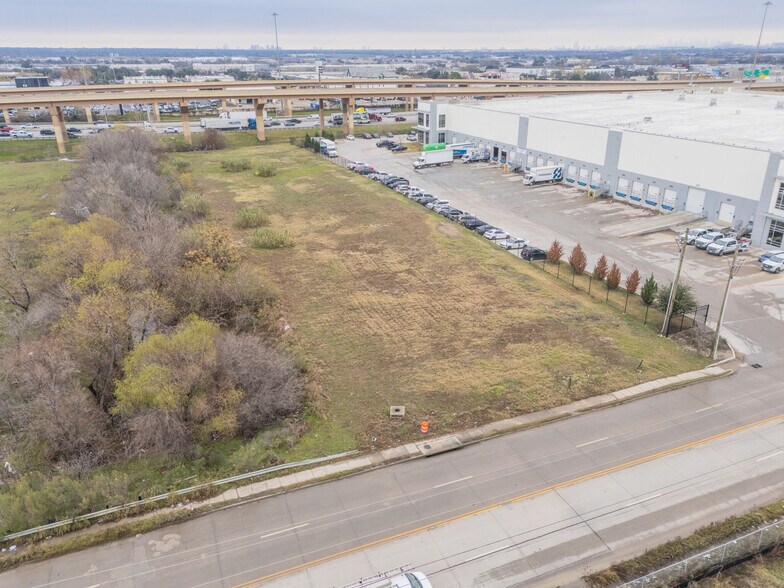 10900 Goodnight Ln, Dallas, TX à vendre - Aérien - Image 2 de 7