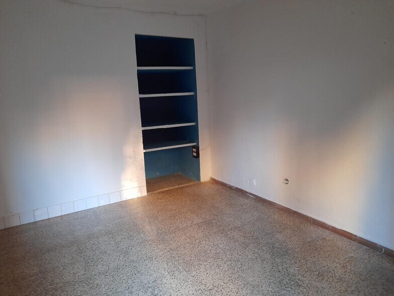 Retail in Cáceres for sale - Building Photo - Image 3 of 7