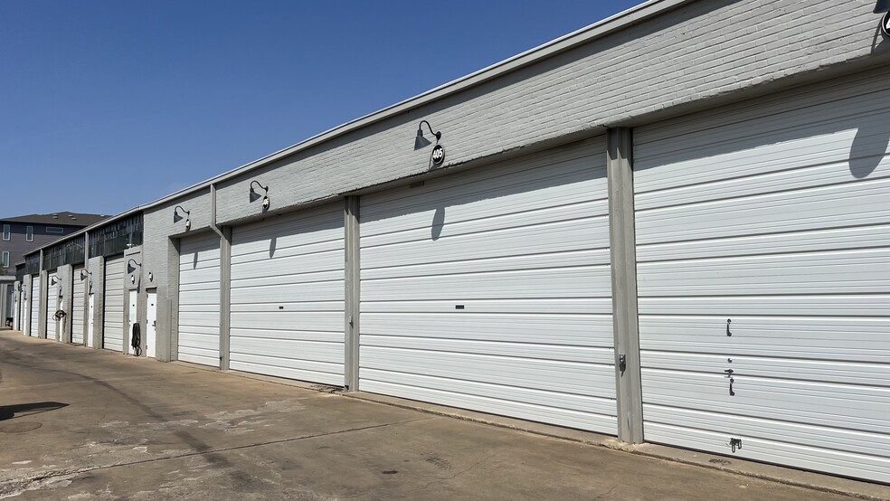 6115 Owens St, Dallas, TX for lease - Building Photo - Image 2 of 6