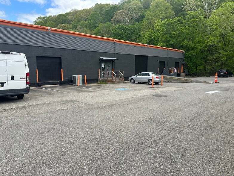 3114 William Flynn Hwy, Glenshaw, PA for lease - Building Photo - Image 3 of 15