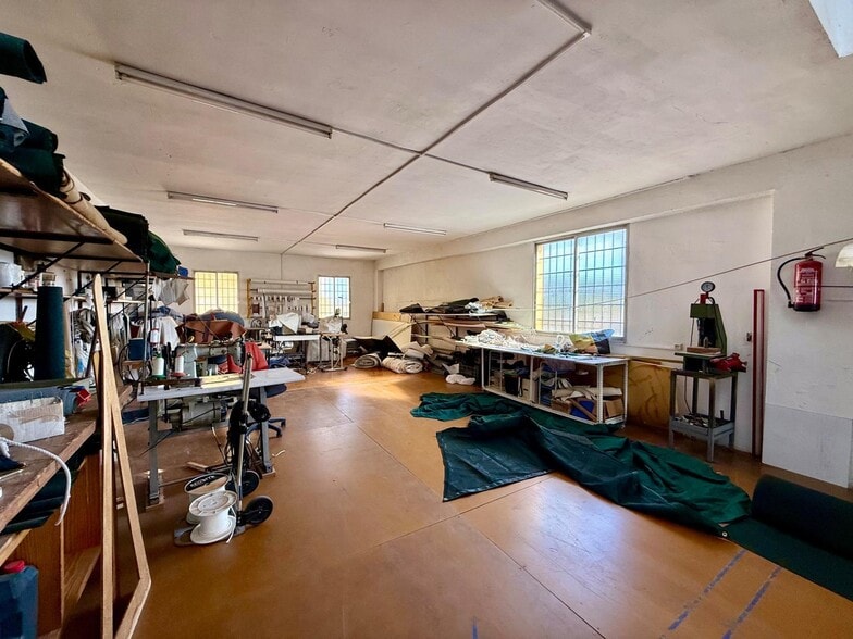 Industrial in Palma, Islas Baleares for lease - Interior Photo - Image 2 of 12