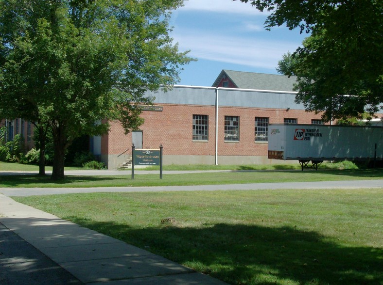 50 School St, Walpole, MA à vendre - Photo du bâtiment - Image 1 de 1