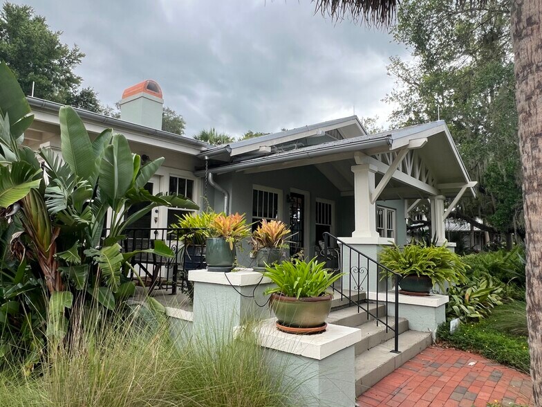 The Barn & The Bungalow portefeuille de 2 propriétés à vendre sur LoopNet.ca - Photo du bâtiment - Image 2 de 6