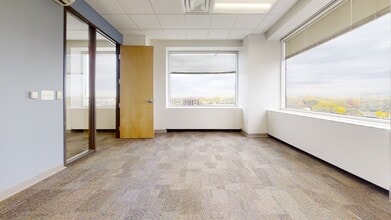 777 E Eisenhower Pky, Ann Arbor, MI for lease Interior Photo- Image 1 of 4