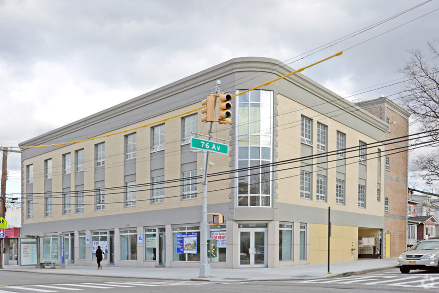 7543 Parsons Blvd, Flushing, NY for lease - Building Photo - Image 1 of 26