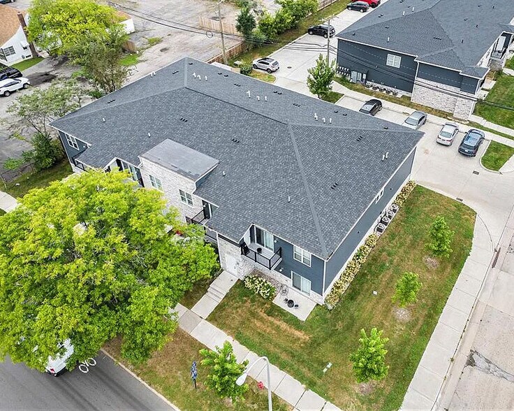 1241 E Woodward Heights Blvd, Hazel Park, MI à vendre - Photo du bâtiment - Image 3 de 11