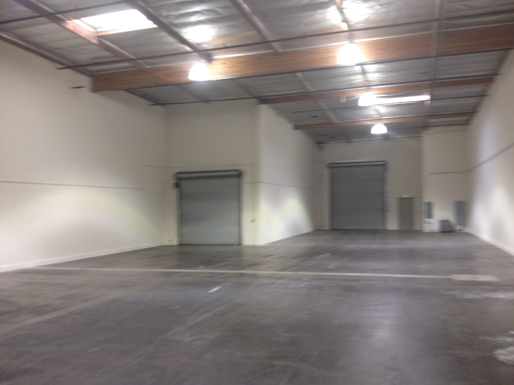 1260 E Locust St, Ontario, CA for lease Interior Photo- Image 1 of 6