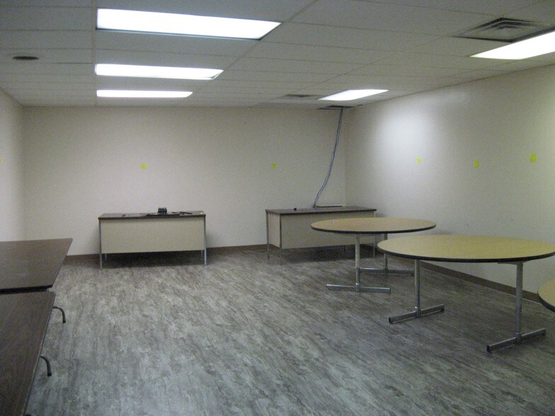 200 Shady Ln, Philipsburg, PA à louer - Photo du bâtiment - Image 2 de 16