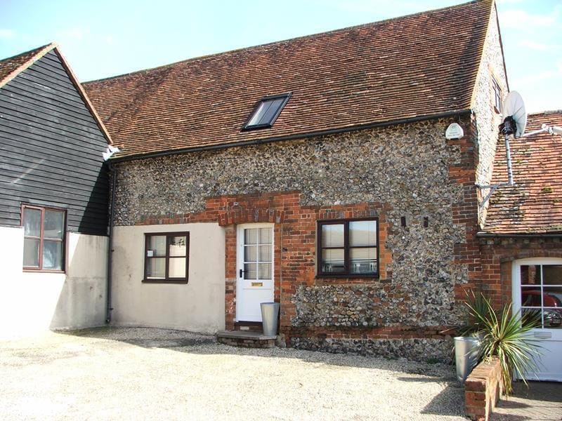 Rotten Row, Henley On Thames for lease Building Photo- Image 1 of 3